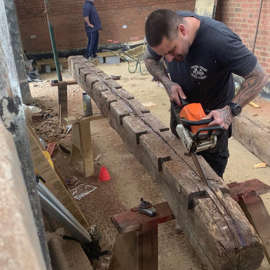 235561523_1597549317303232_1407519562400320086_n